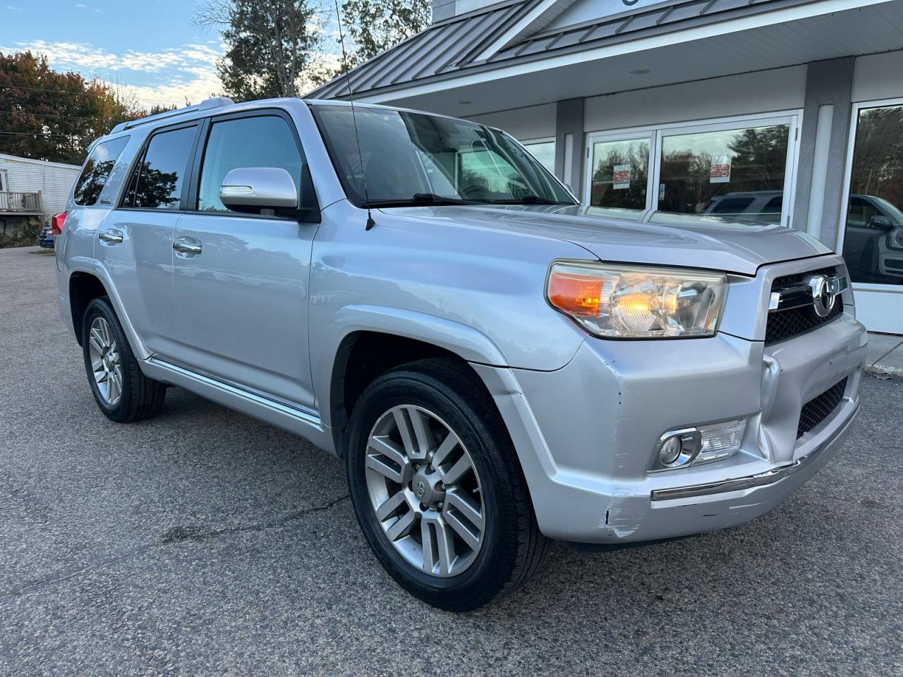 TOYOTA 4RUNNER SR5