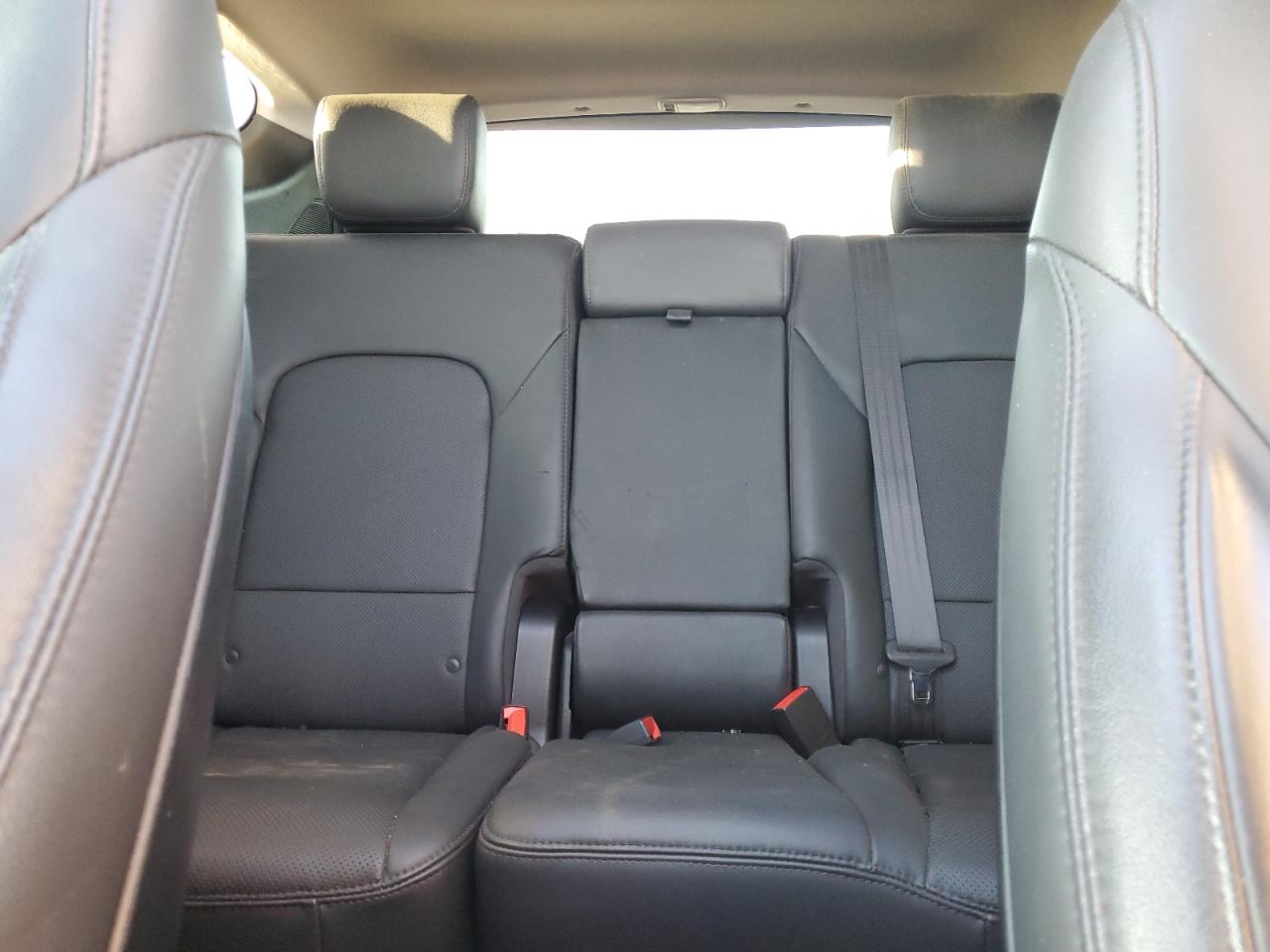 HYUNDAI SANTA FE SPORT