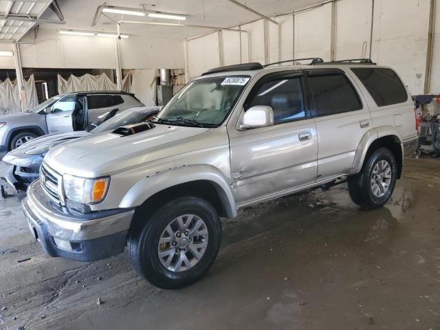 TOYOTA 4RUNNER SR