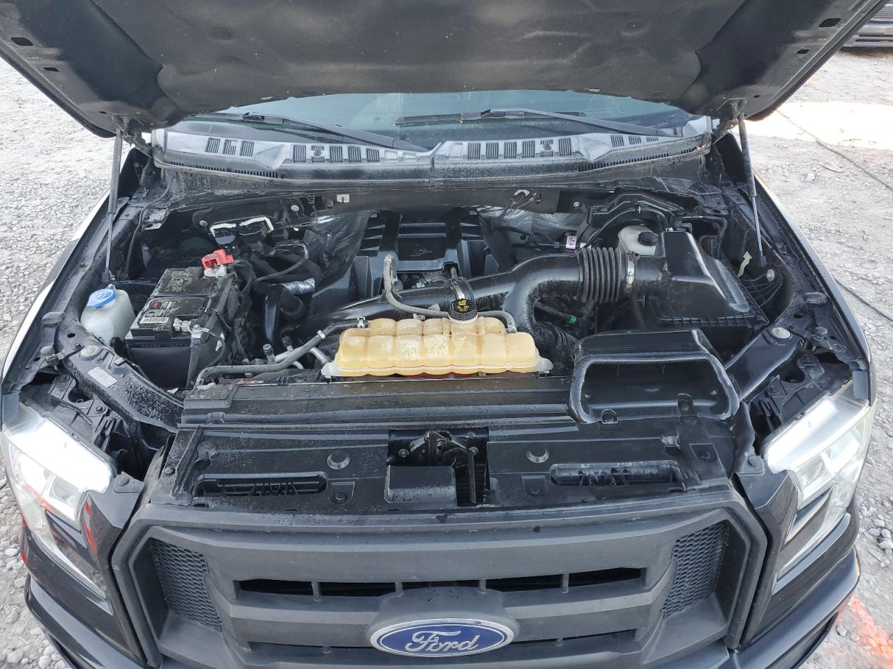 FORD F-150 SUPER CAB