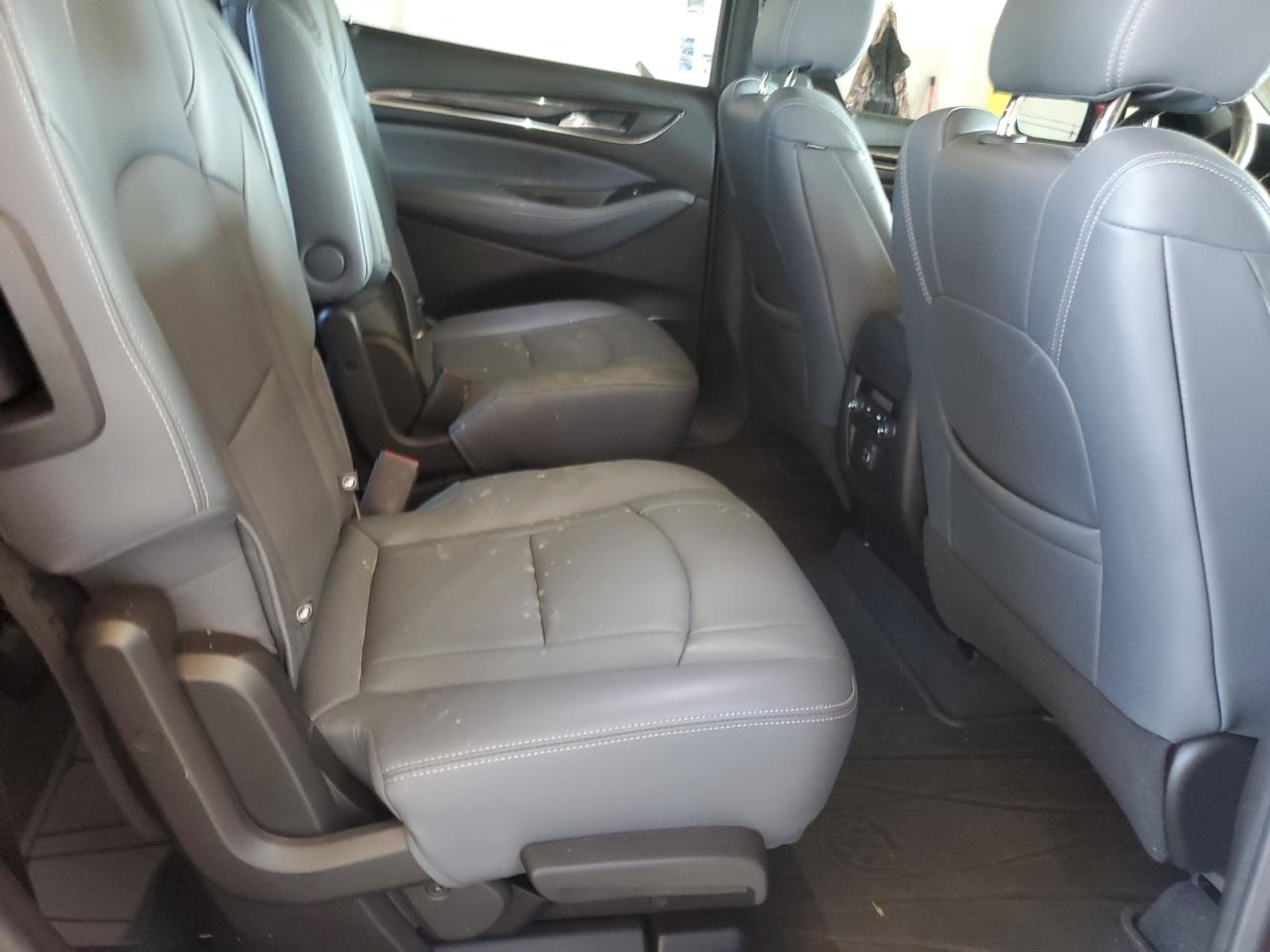 BUICK ENCLAVE ESSENCE