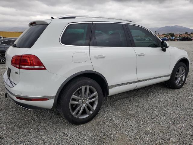 2016 VOLKSWAGEN TOUAREG TD WVGEP9BP3GD003845