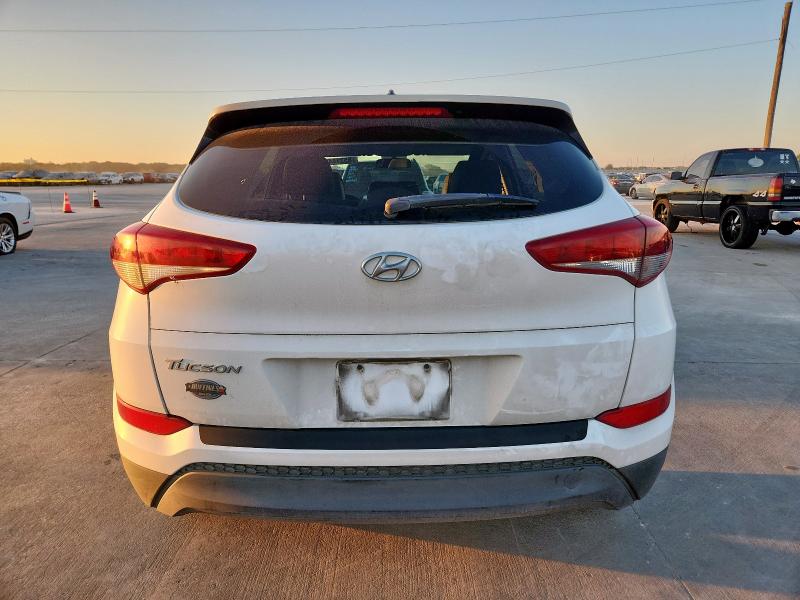 2016 HYUNDAI TUCSON SE KM8J23A49GU122565