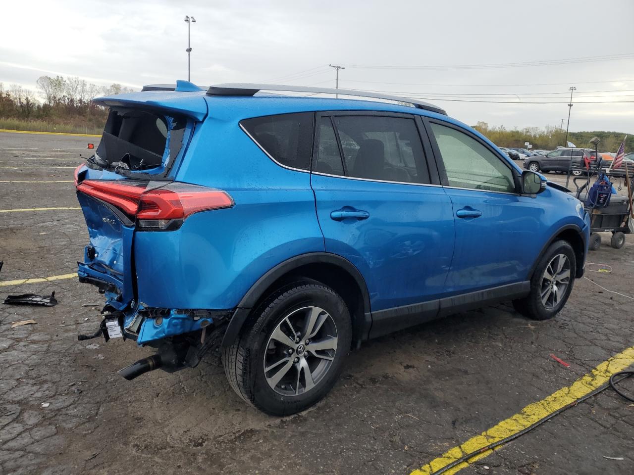 TOYOTA RAV4 XLE