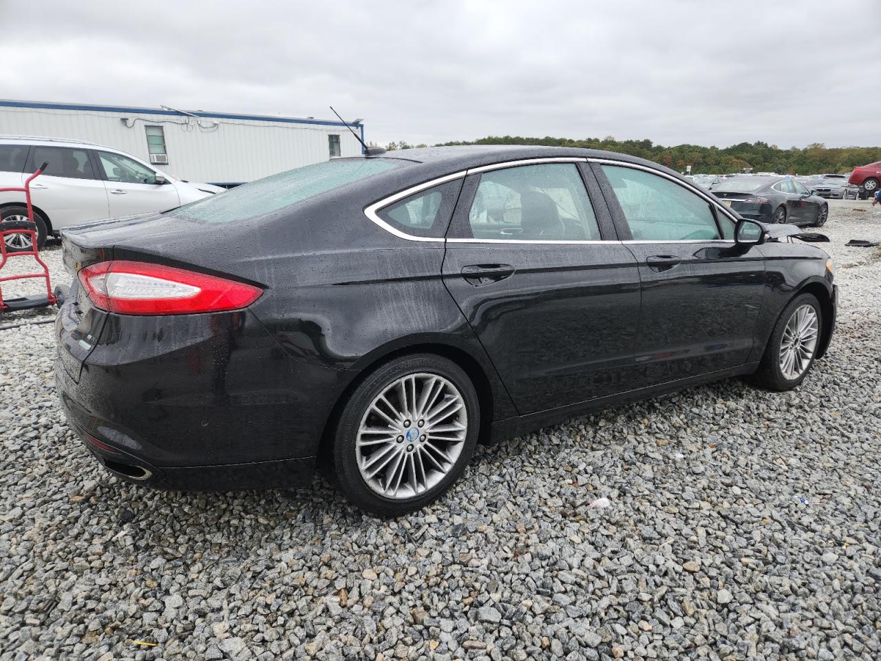 FORD FUSION SE