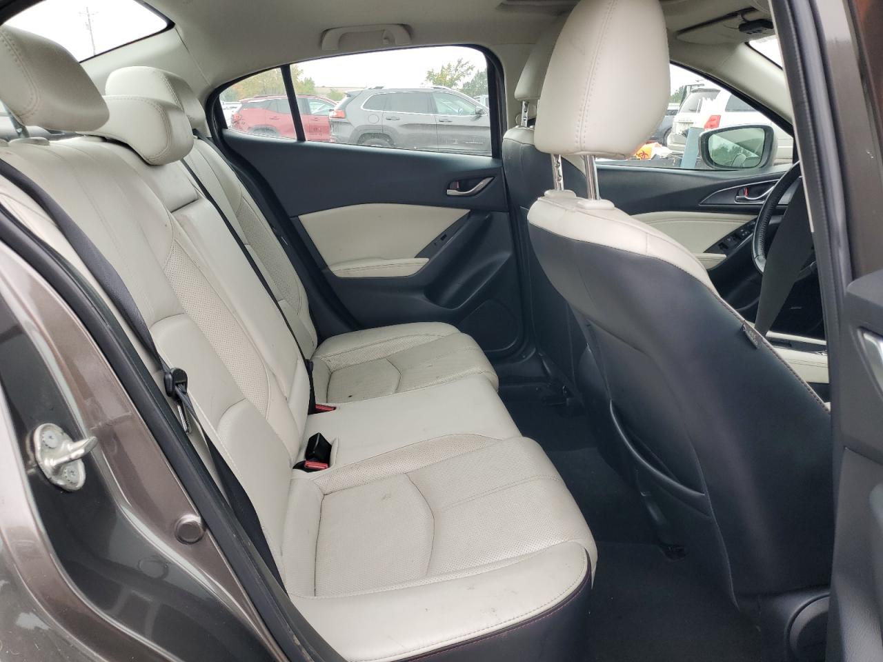 MAZDA 3 GRAND TOURING