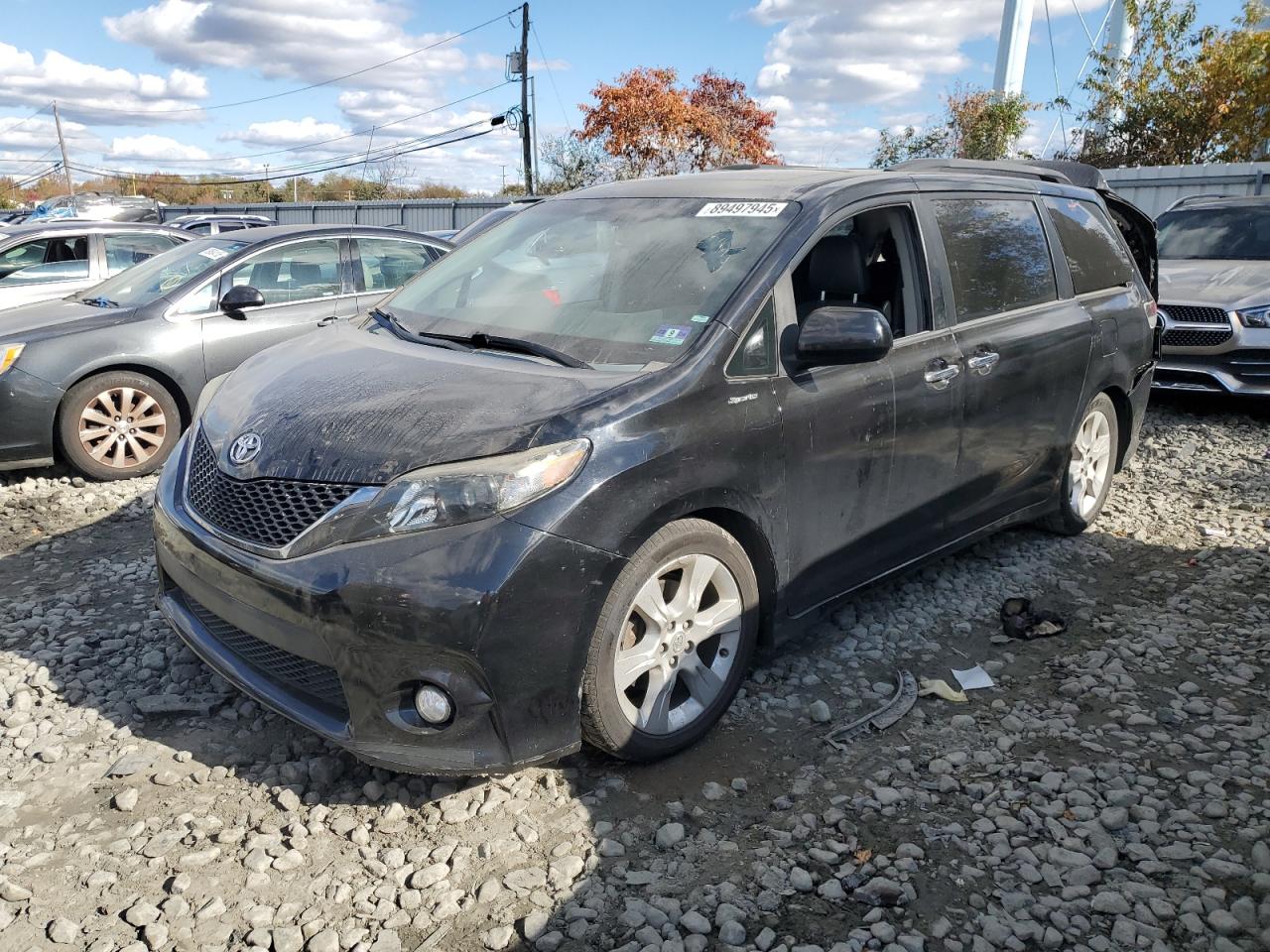 TOYOTA SIENNA SPORT