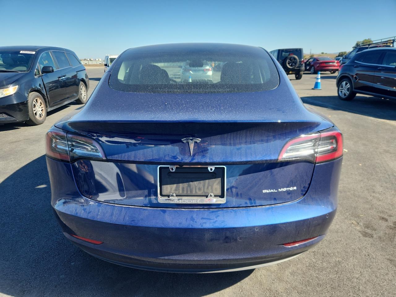 TESLA MODEL 3