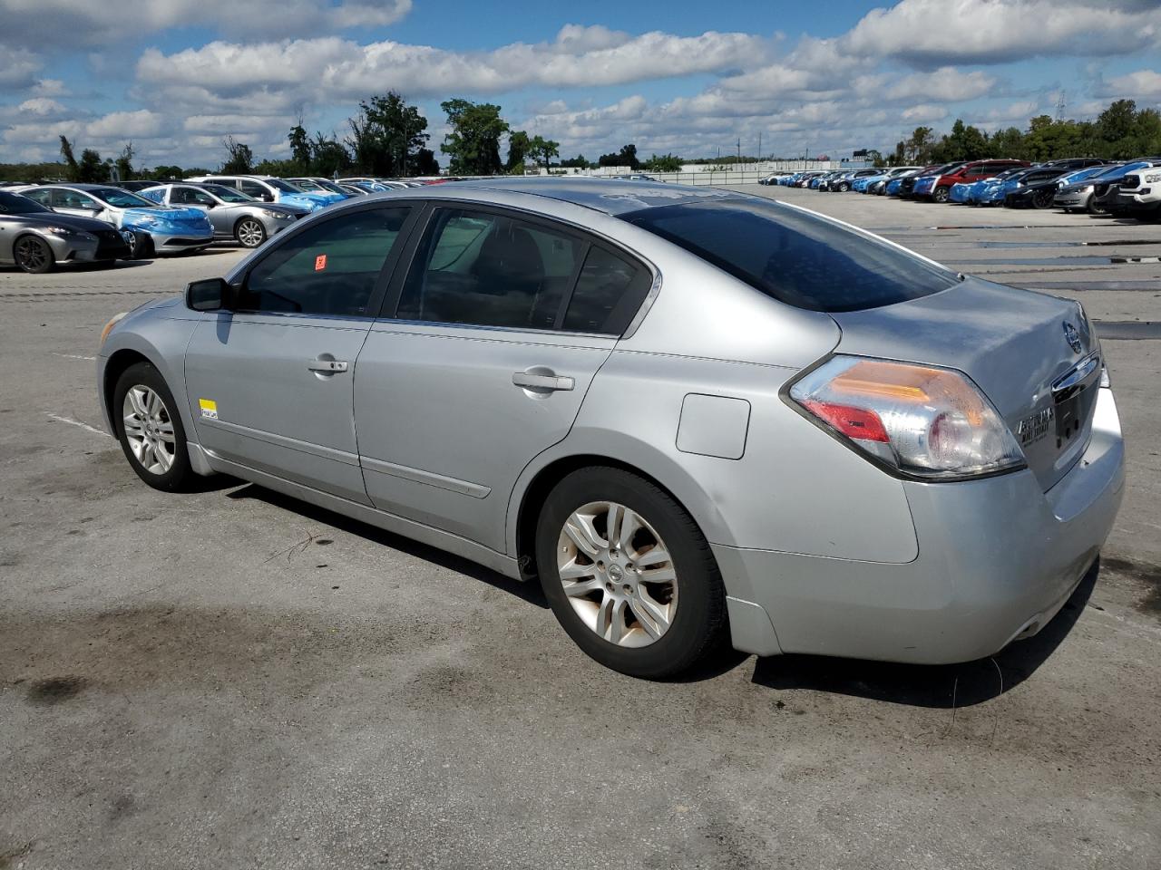 NISSAN ALTIMA BASE