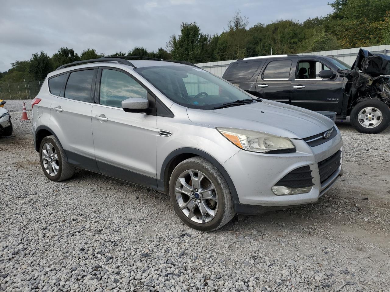 FORD ESCAPE SE