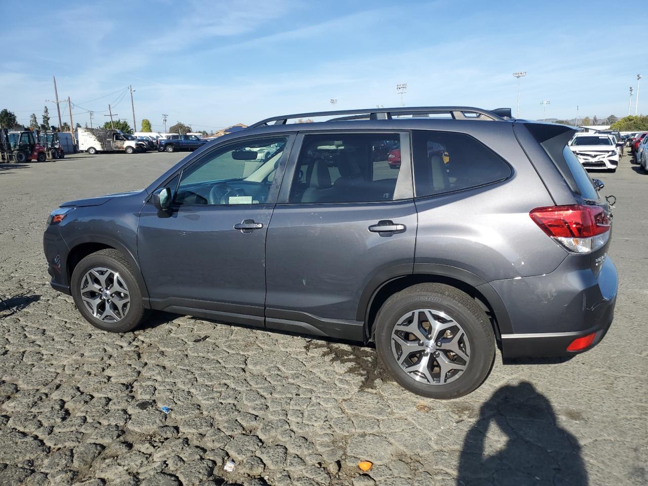 SUBARU FORESTER PREMIUM