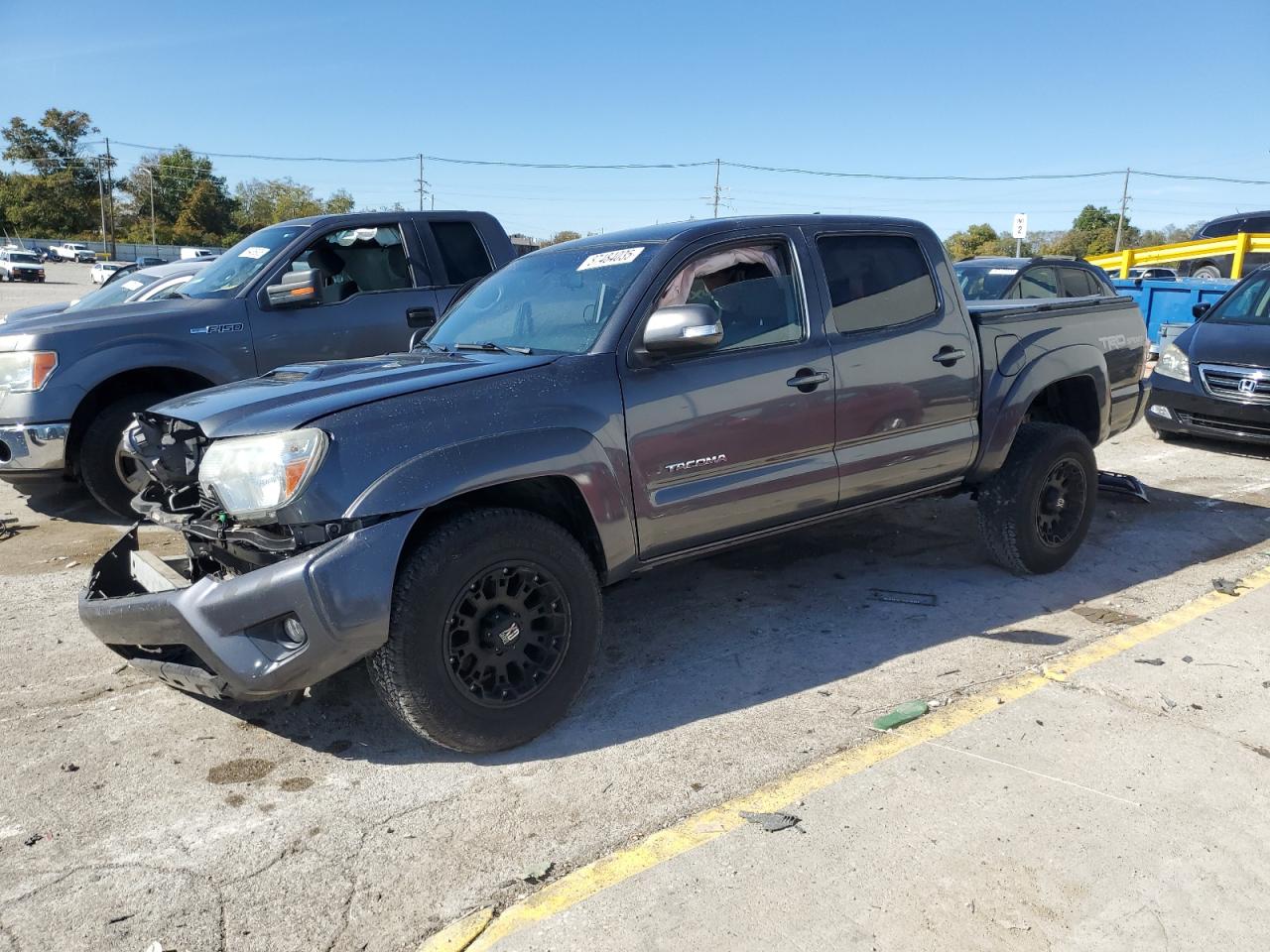 Lot #3302693015 2015 TOYOTA TACOMA DOU