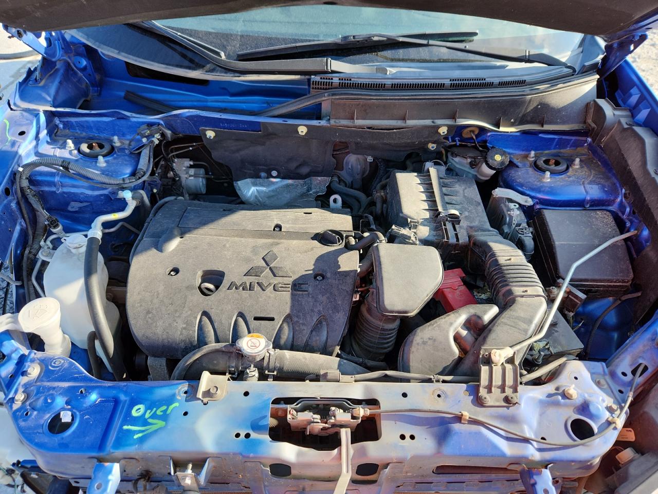 MITSUBISHI OUTLANDER ES