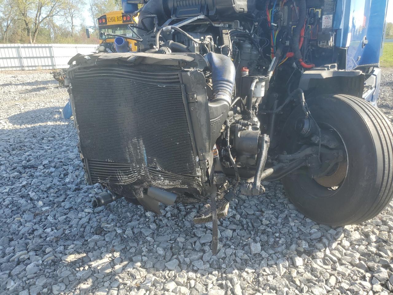 Lot #3302759368 2023 KENWORTH T680