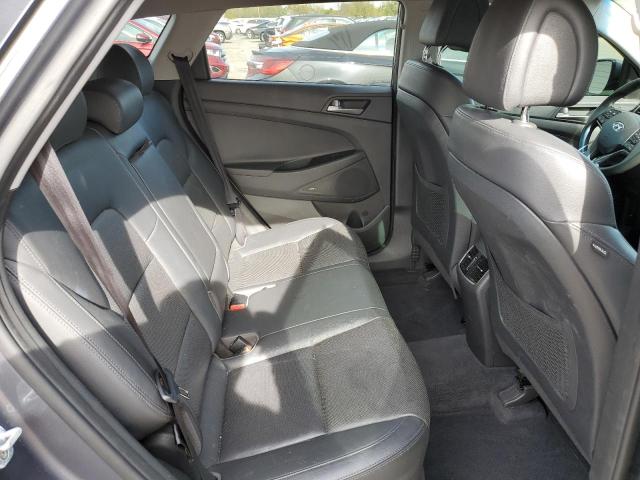 2018 HYUNDAI TUCSON SEL KM8J33A47JU681584