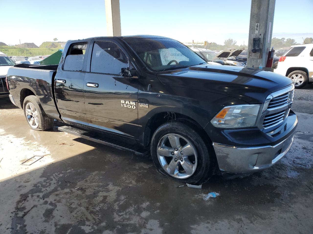 RAM 1500 SLT