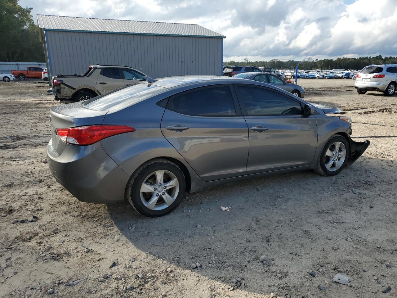 HYUNDAI ELANTRA GLS