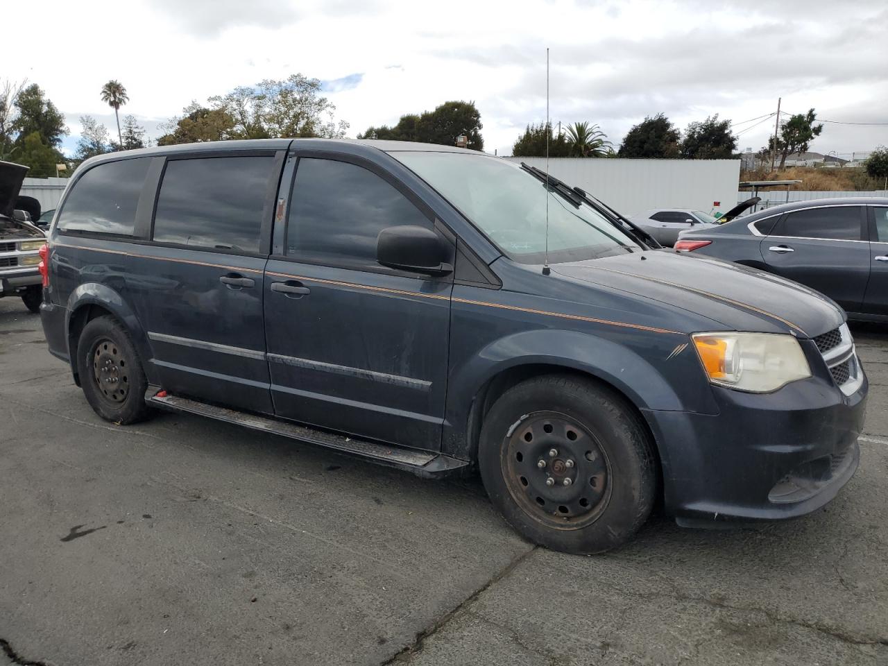 DODGE GRAND CARAVAN SE