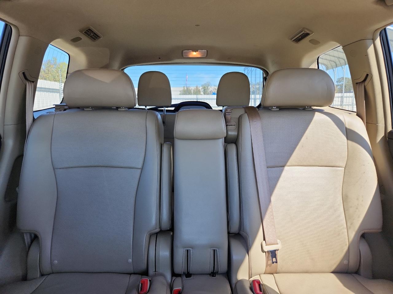 TOYOTA HIGHLANDER LIMITED