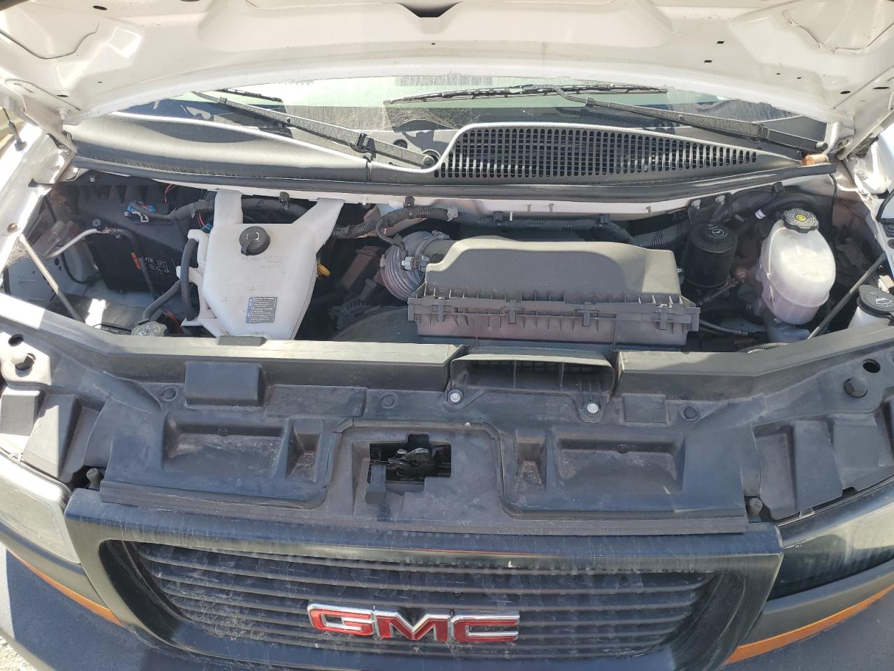 GMC SAVANA CUTAWAY G3500