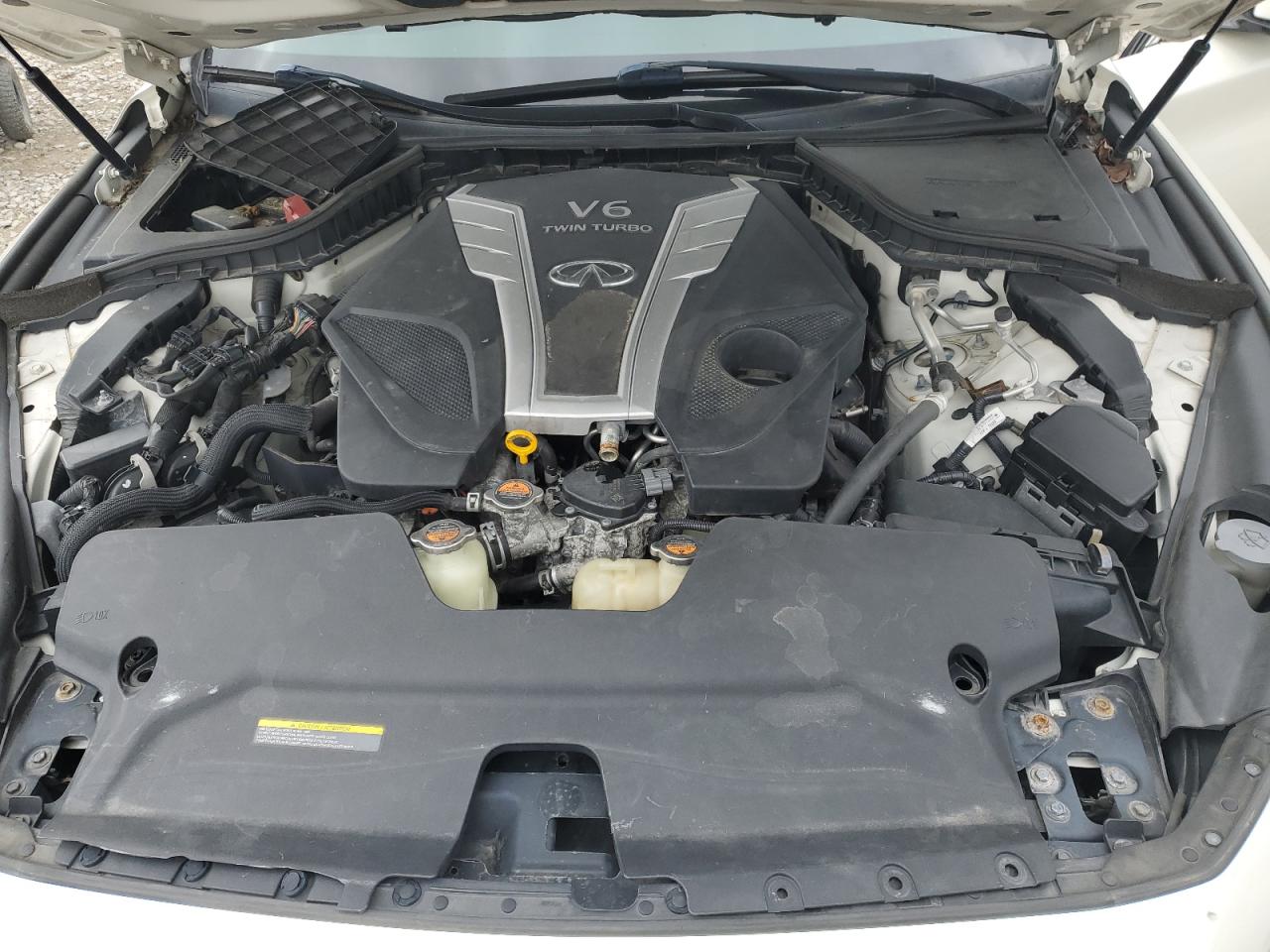 INFINITI Q50 PREMIUM