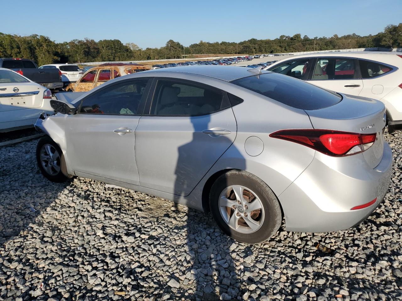 HYUNDAI ELANTRA SE