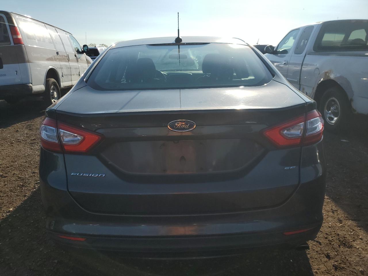 FORD FUSION SE