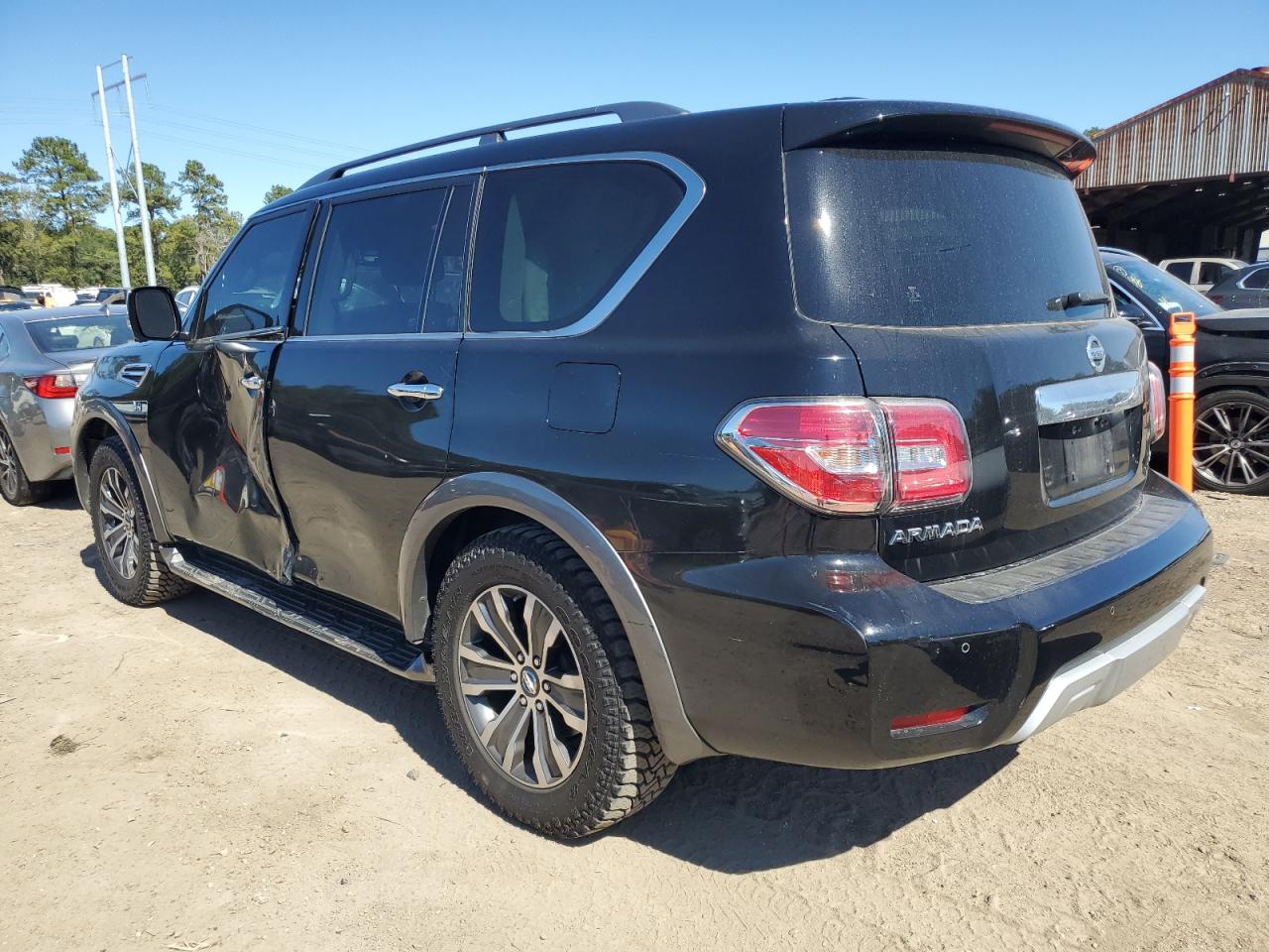 NISSAN ARMADA SV