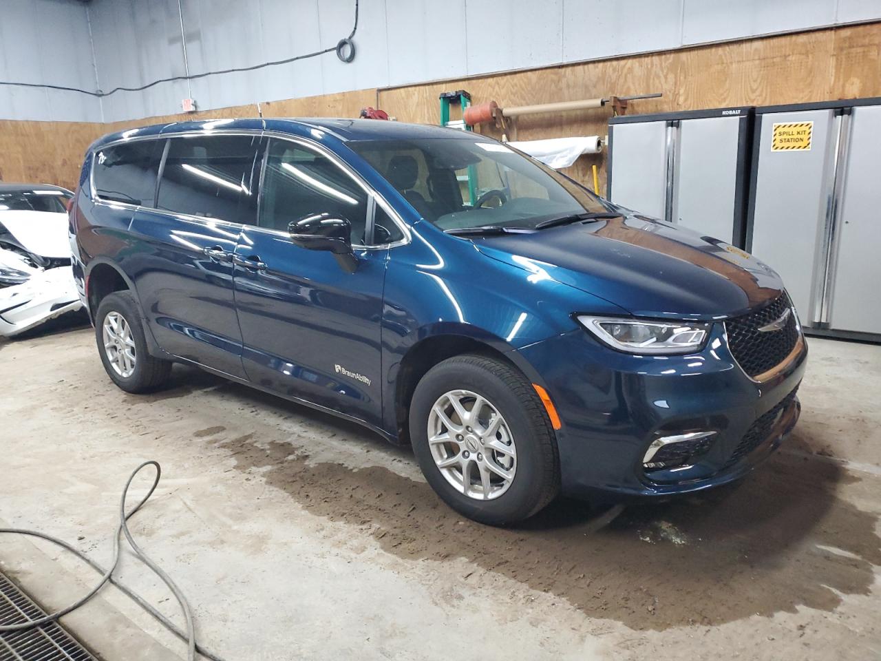 CHRYSLER PACIFICA SELECT