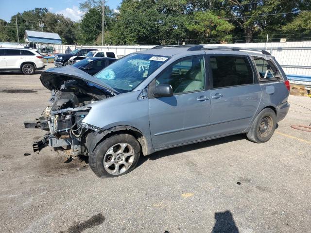Global Auto Auctions: 2004 TOYOTA SIENNA LE