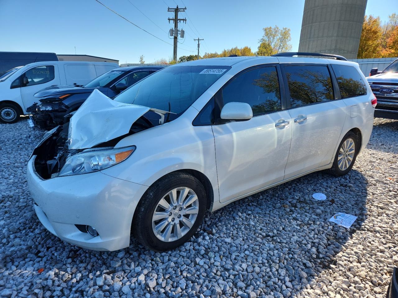 TOYOTA SIENNA XLE