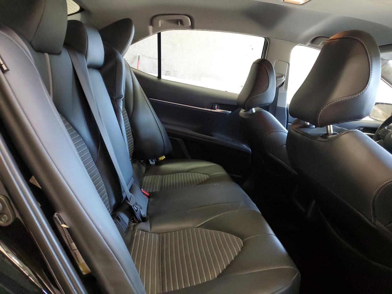 TOYOTA CAMRY SE NIGHT SHADE