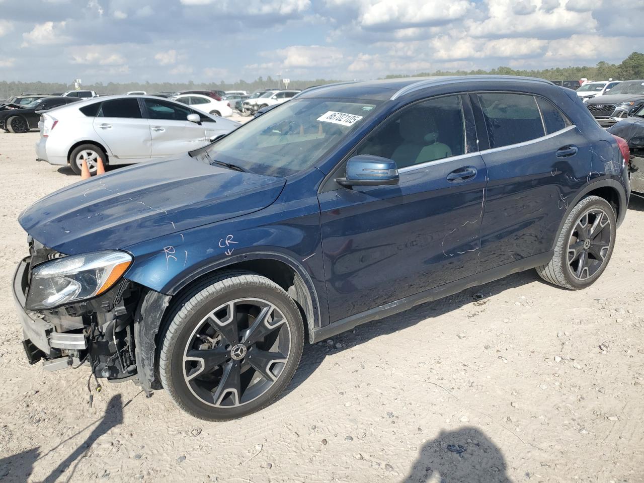 MERCEDES-BENZ GLA-CLASS 250