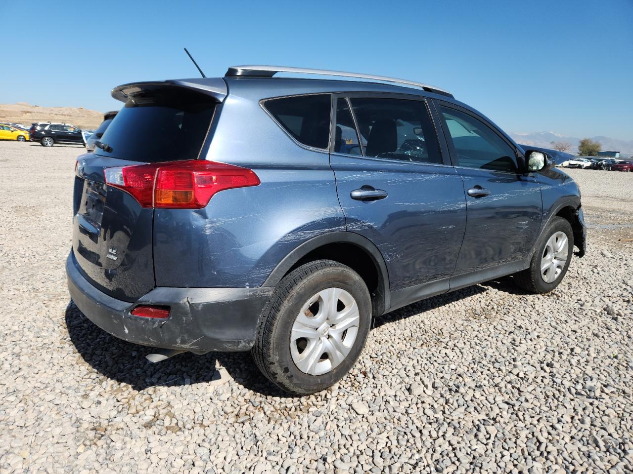 TOYOTA RAV4 LE