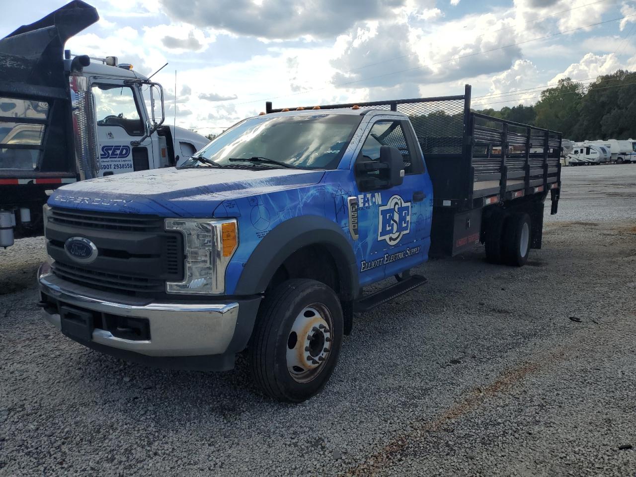 FORD F-550 SUPER DUTY