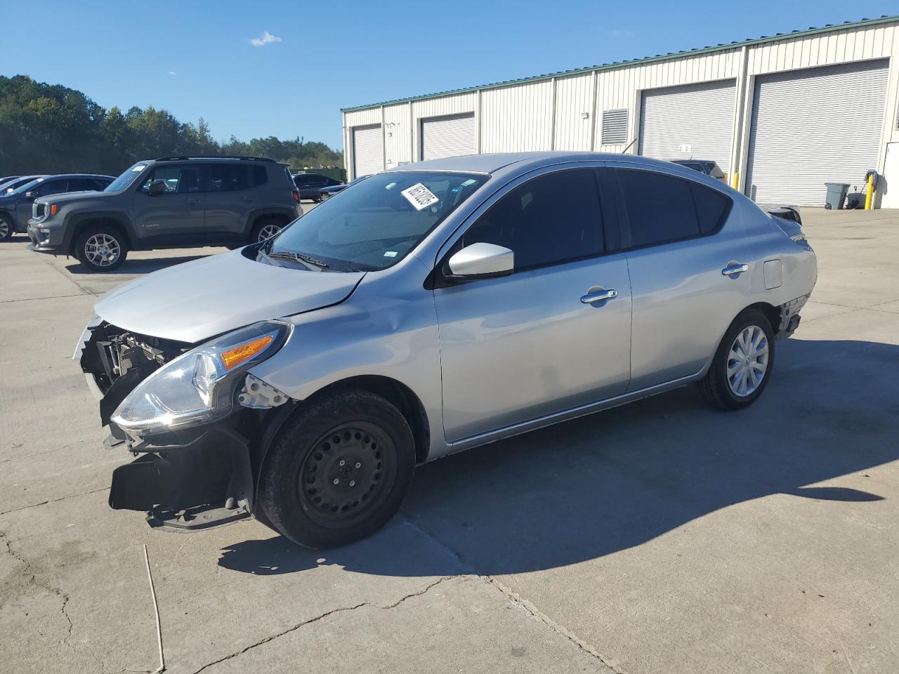Lot #3292325300 2019 NISSAN VERSA S