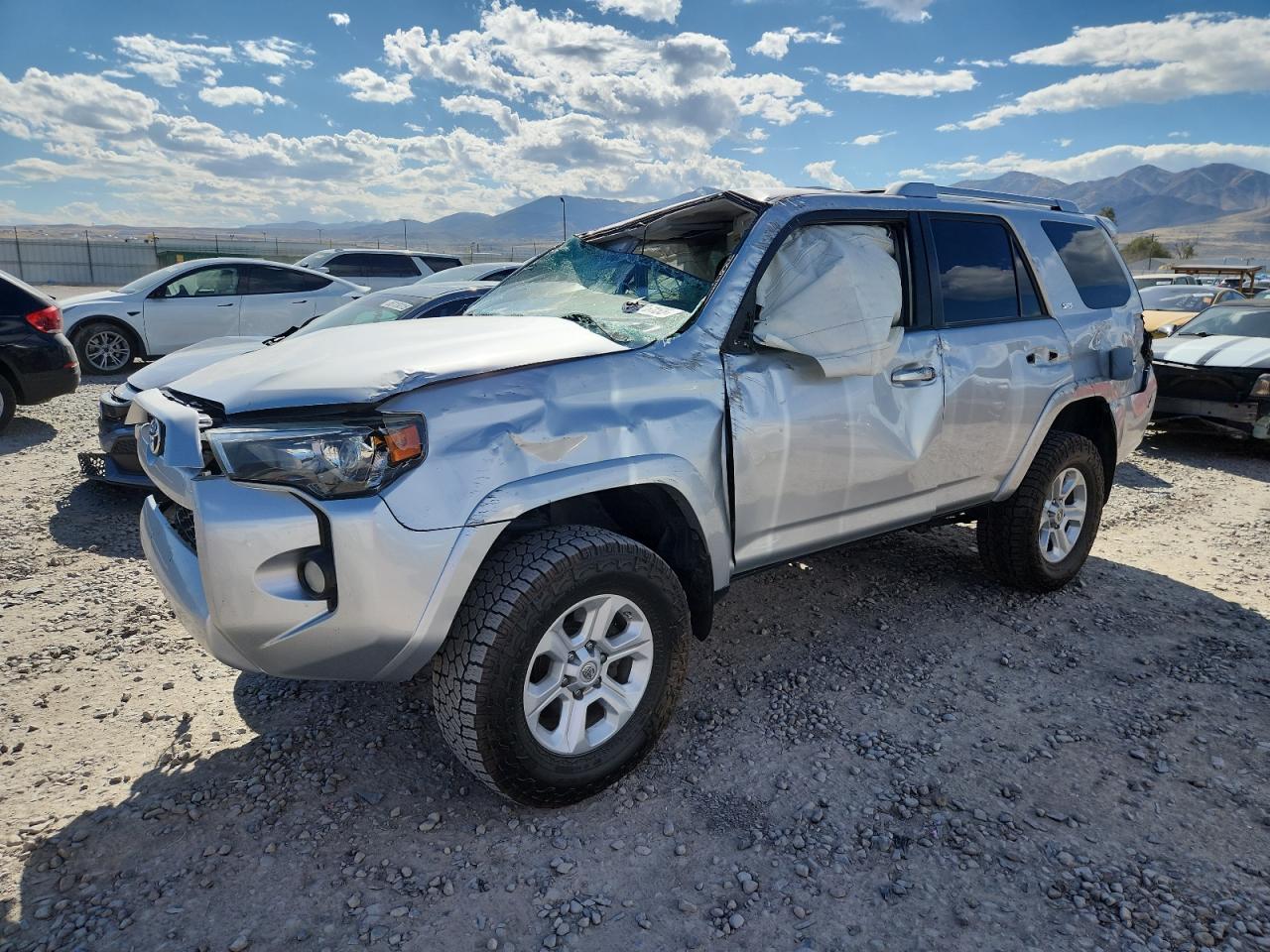 TOYOTA 4RUNNER SR5/SR5 PREMIUM