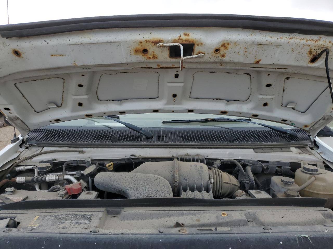 FORD ECONOLINE E250 VAN