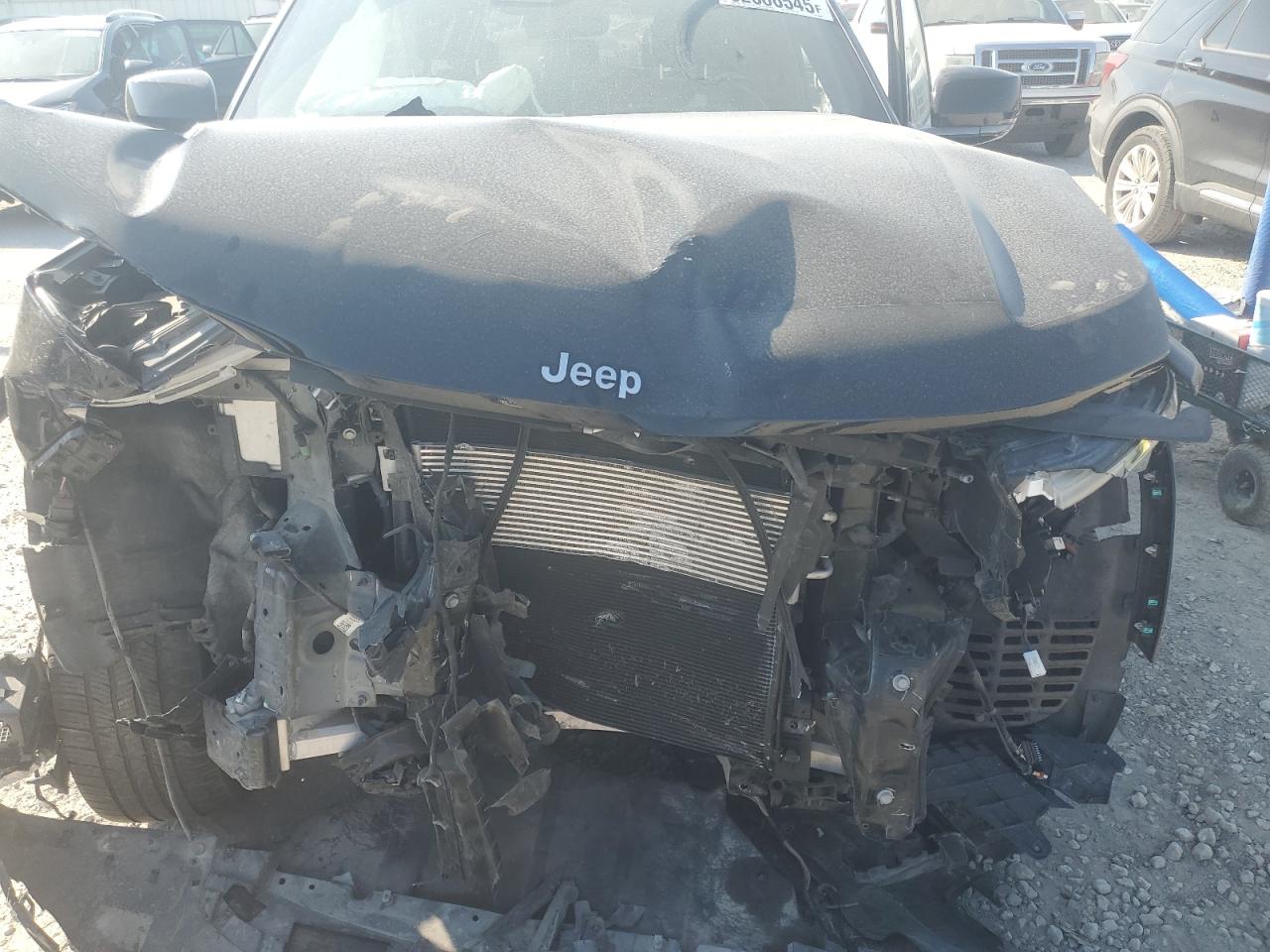 JEEP GRAND CHEROKEE L SUMMIT