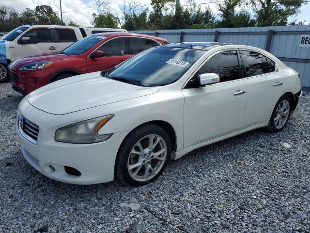 NISSAN MAXIMA S