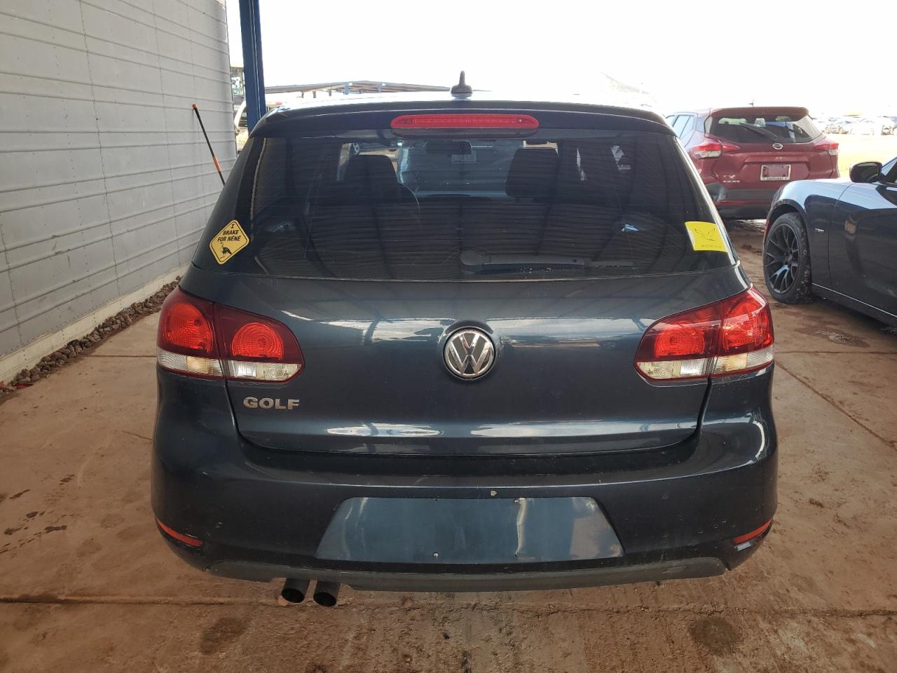 VOLKSWAGEN GOLF
