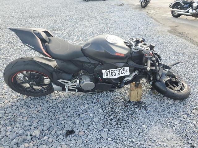 Global Auto Auctions: 2025 DUCATI PANIGALE V