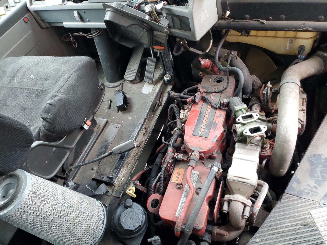 Lot #3273730356 2011 THOMAS SAF-T-LINER HDX