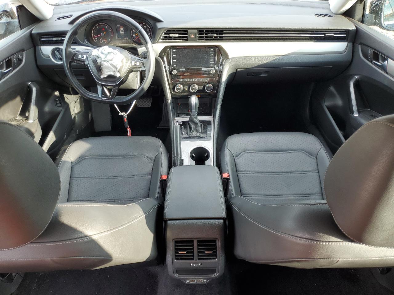 VOLKSWAGEN PASSAT SE