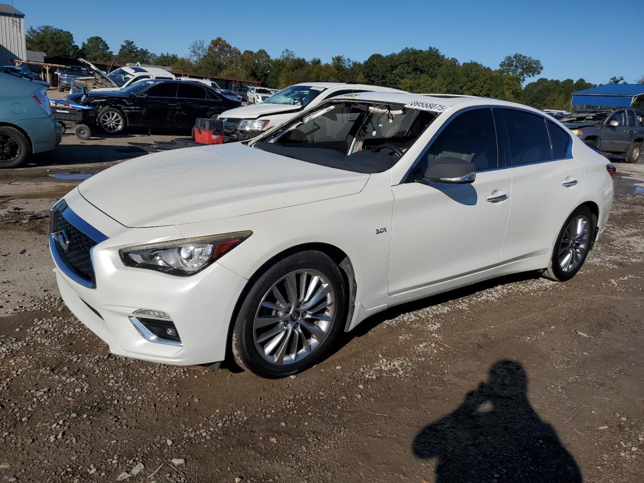 INFINITI Q50 LUXE
