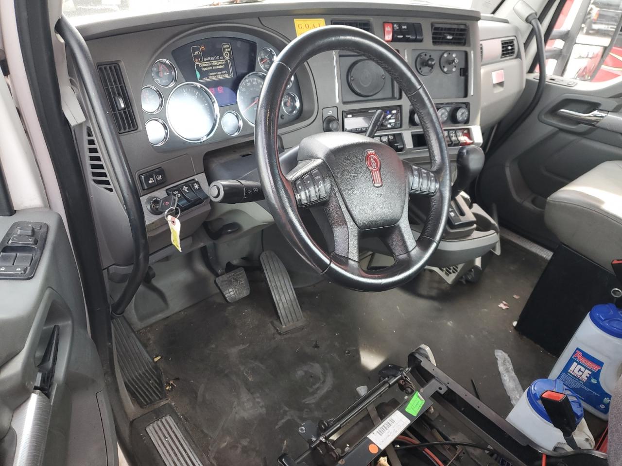 Lot #3312684160 2016 KENWORTH CONSTRUCTI