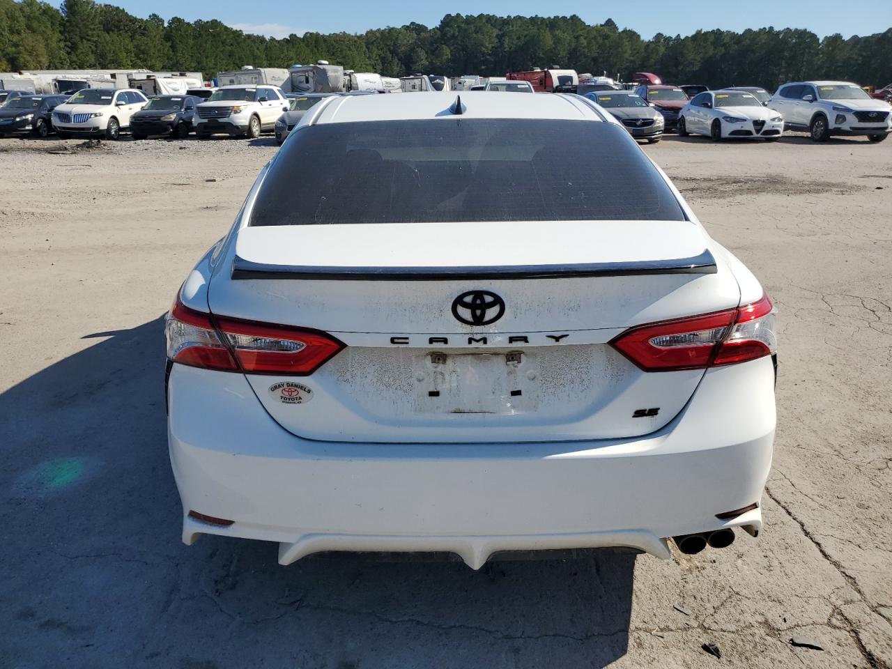 TOYOTA CAMRY SE