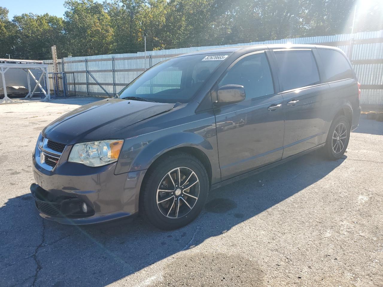 Lot #3301796369 2018 DODGE GRAND CARA