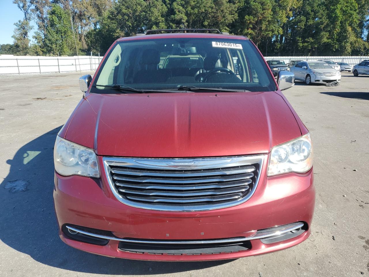 CHRYSLER TOWN & COUNTRY TOURING L
