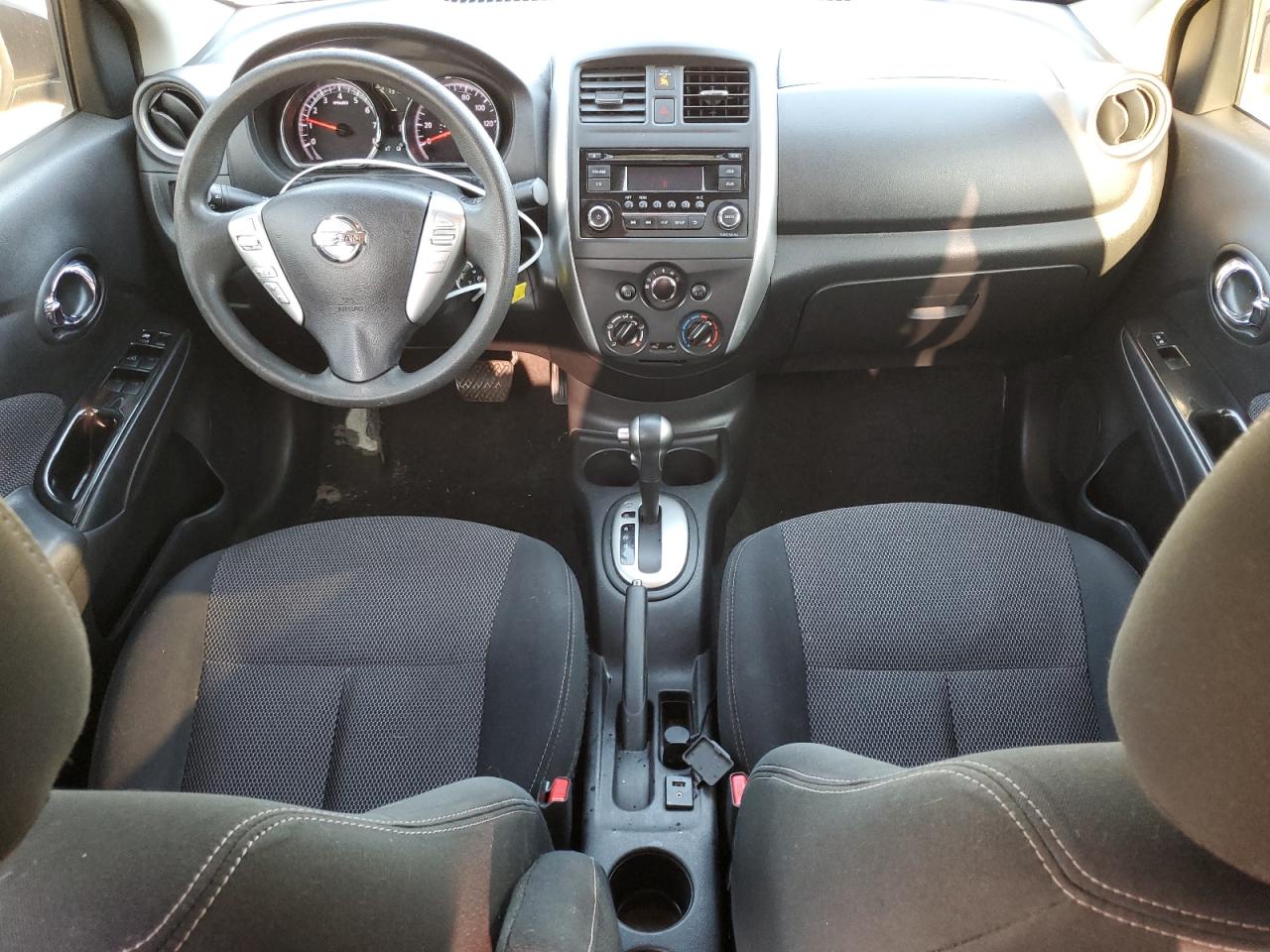 NISSAN VERSA S